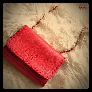 Gorgeous Tory Burch Red Crossbody Bag